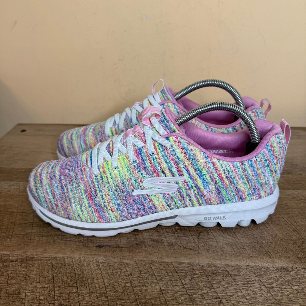 Skechers Women's GO WALK Joy - Everly size 10 shoes